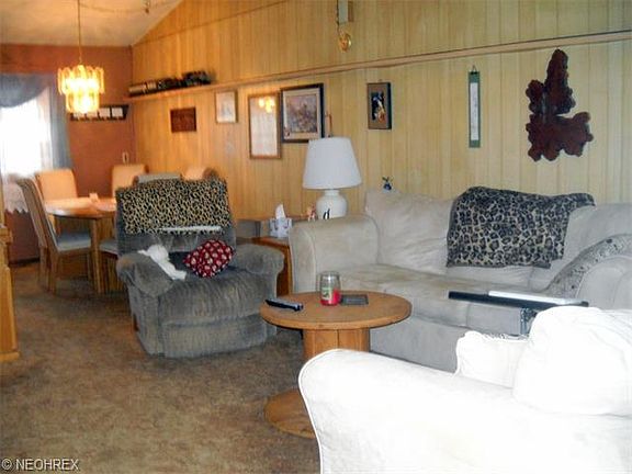 4th image of 2094 Hathaway Dr