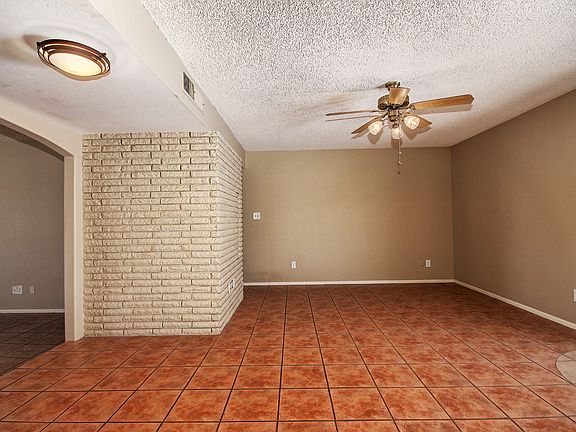4th image of 4028 W Carol Ave