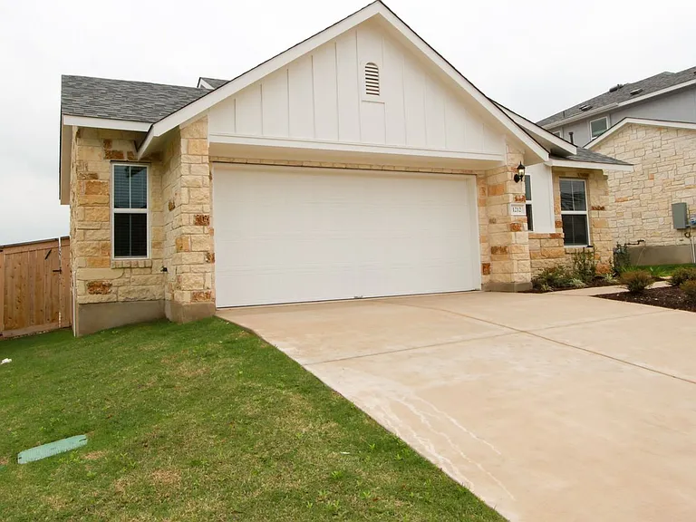 1212 Low Branch Ln — Photo 3