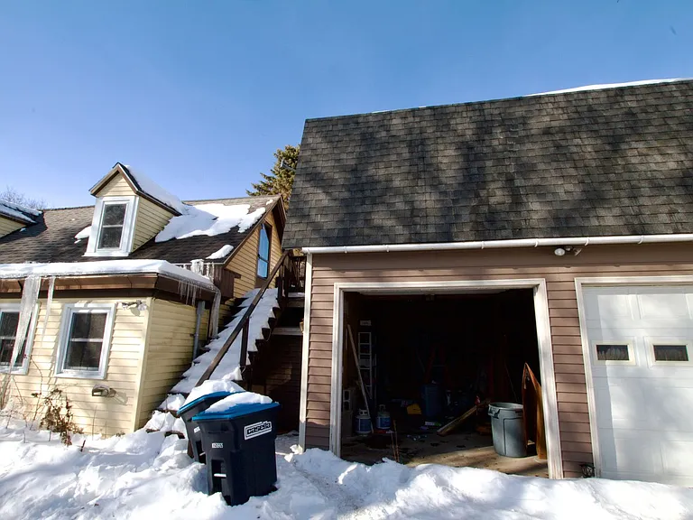 24 Grays Ln — Photo 13