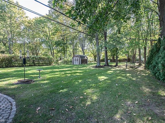 2nd image of 26611 Kingswood Dr