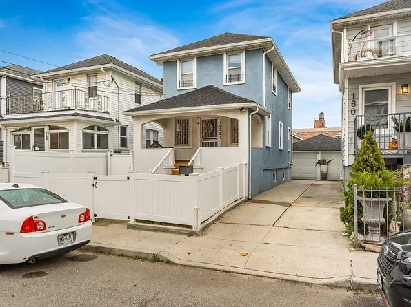 162 27th Bch, Far Rockaway, NY 11691