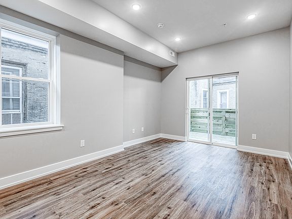 3rd image of 2347 N College Ave Floor 3