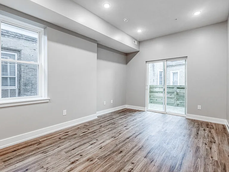 2347 N College Ave #3 — Photo 3