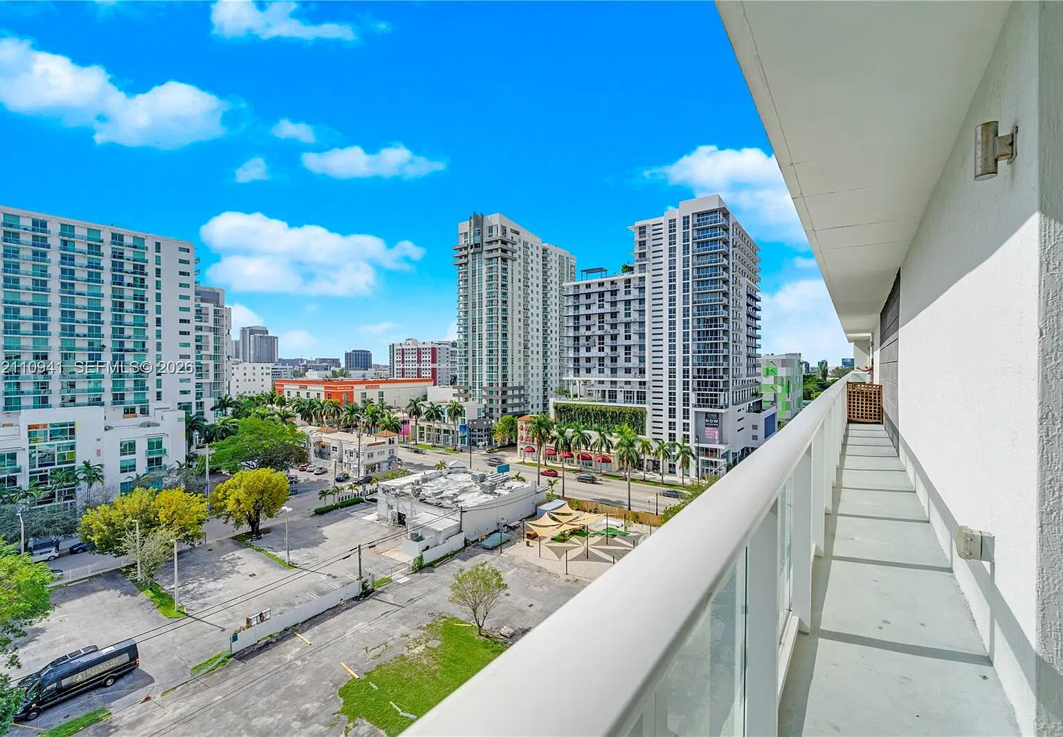 26 Edgewater Condo — Photo 4