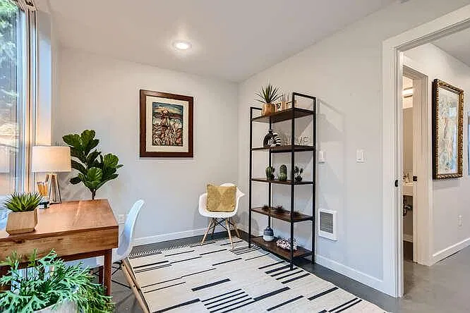2 bed, 1098 sqft, $2,600 — Photo 1