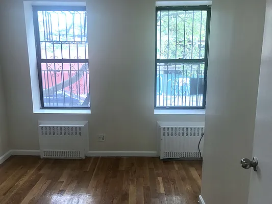 Rented by Lucky Apt Inc | media 40