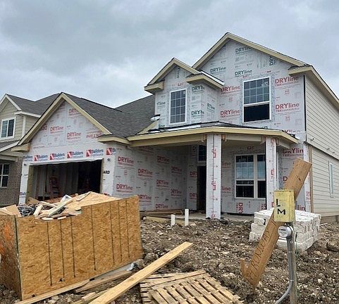 2nd image of 1124 Runway Rd