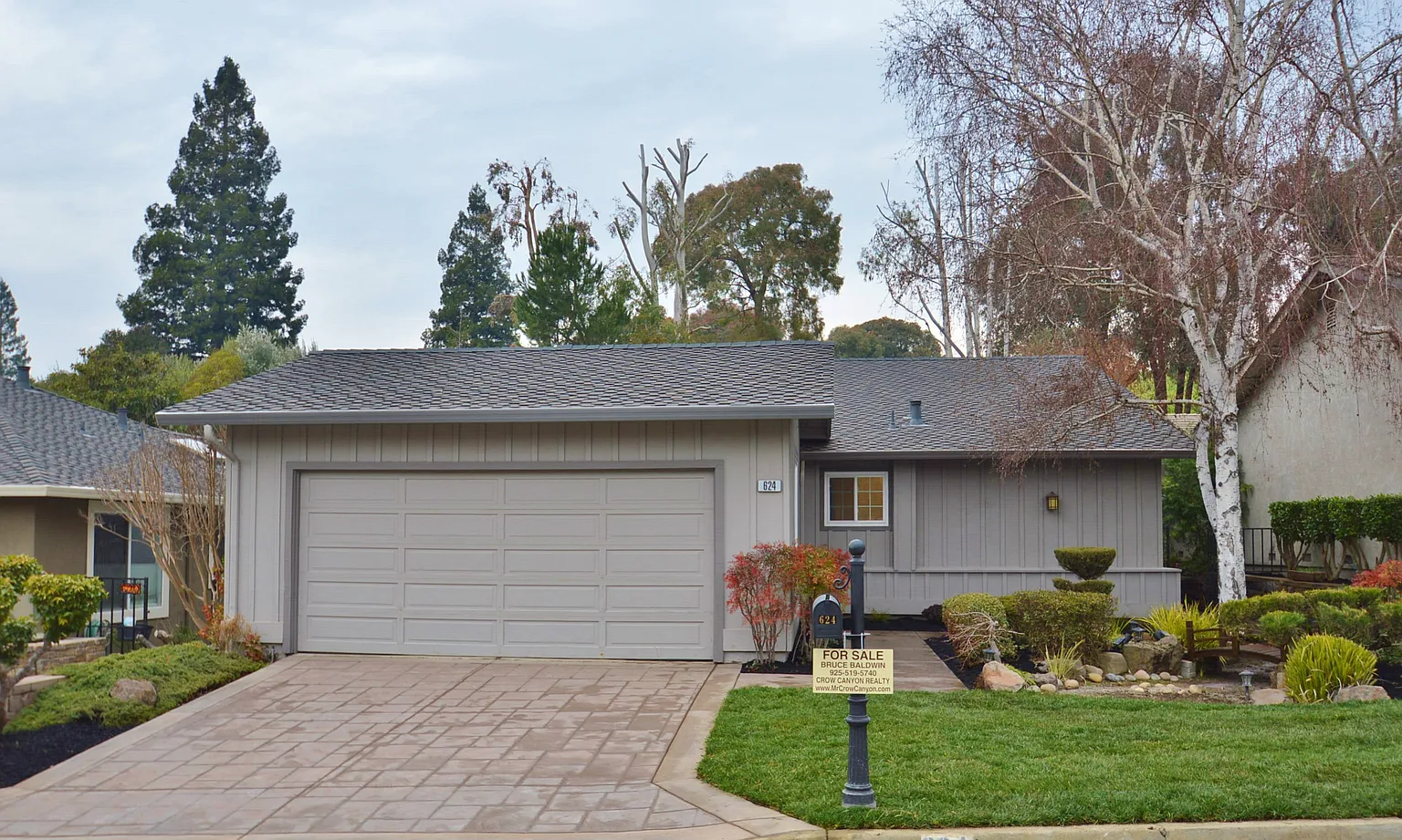 624 Saint George Rd photo 1