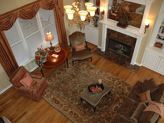 4th image of 1574 E Indian Wells Dr