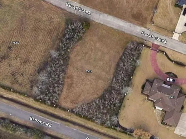 7535 Coral Crk, Beaumont, TX 77713