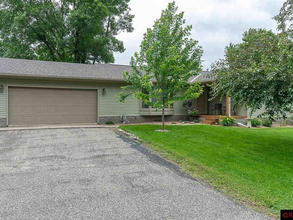 1st image of 101 Horseshoe Ln