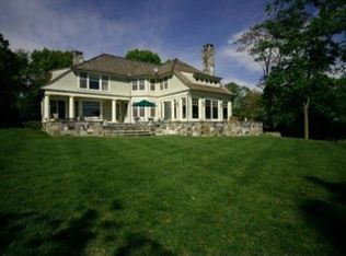 99 Nearwater Ln, Darien, CT 06820