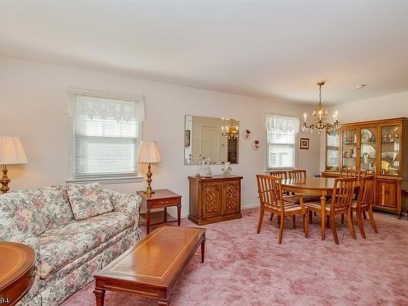 Living Rm/Dining Rm