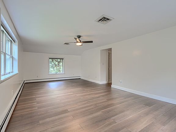 3rd image of 1703 Roland Ave