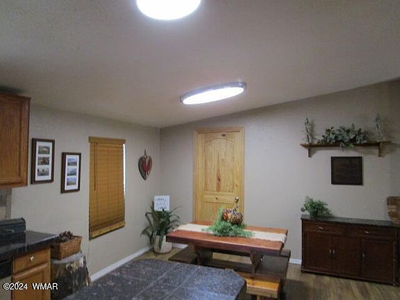 5th image of 590 S 26th Dr