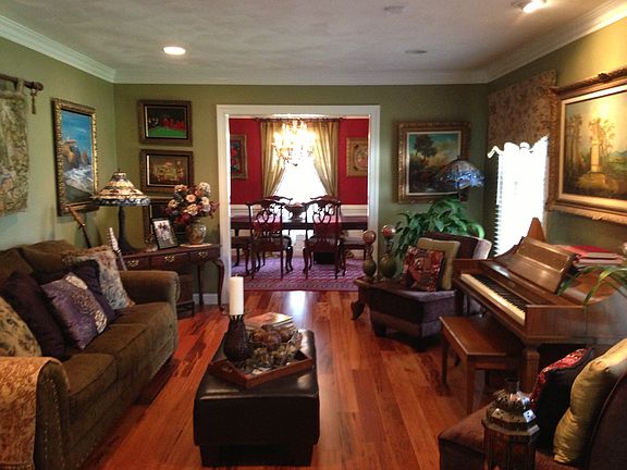 formal living and dining rm