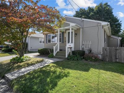 197 Crescent Ave, Cranston, RI, 02910