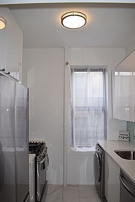 1st image of 79 Hamilton Pl APT 21