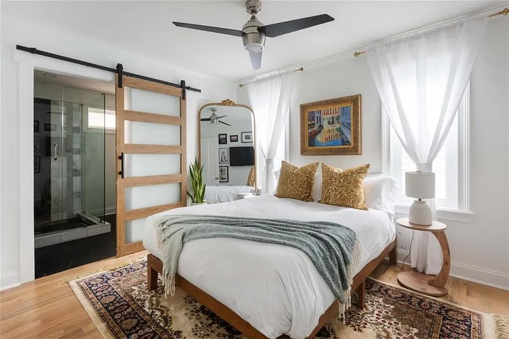 2 bed, 2.0 bath, 1200 sqft, $5,500 — Photo 4