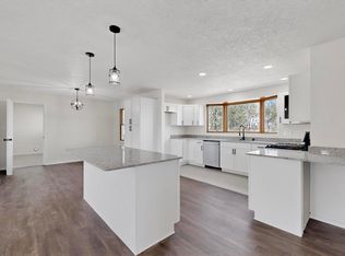 320 Tarpon Ave SE, Rio Rancho, NM 87124