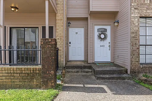 1620 Wellington Pl Photo 1