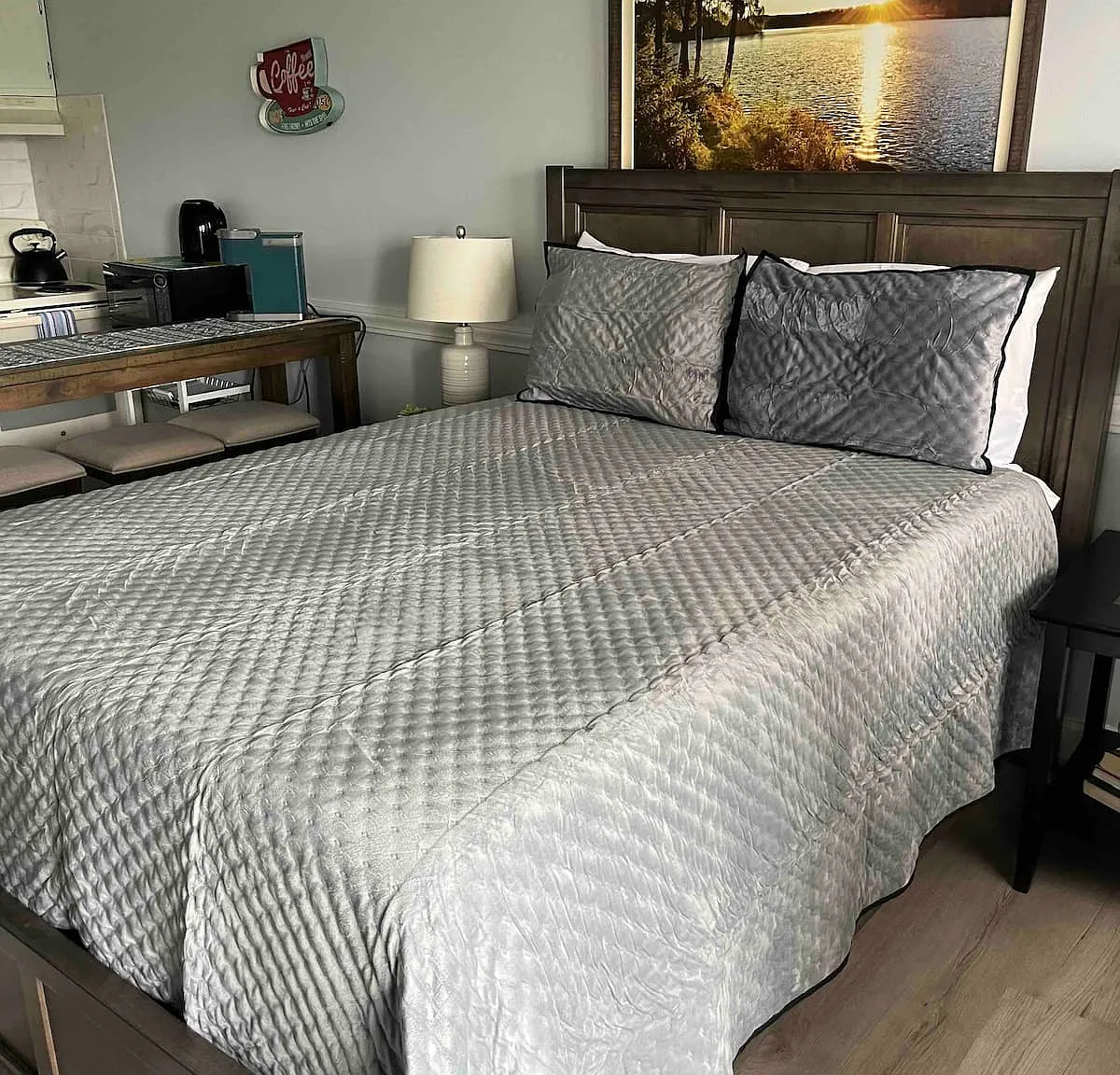 Studio, 432 sqft, $1,300 — Photo 2