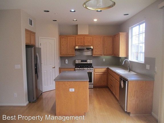 3rd image of 34605 Arroyo Dr