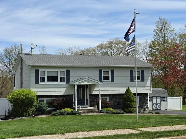 48 Jones Drive, Highland Mills, NY 10930