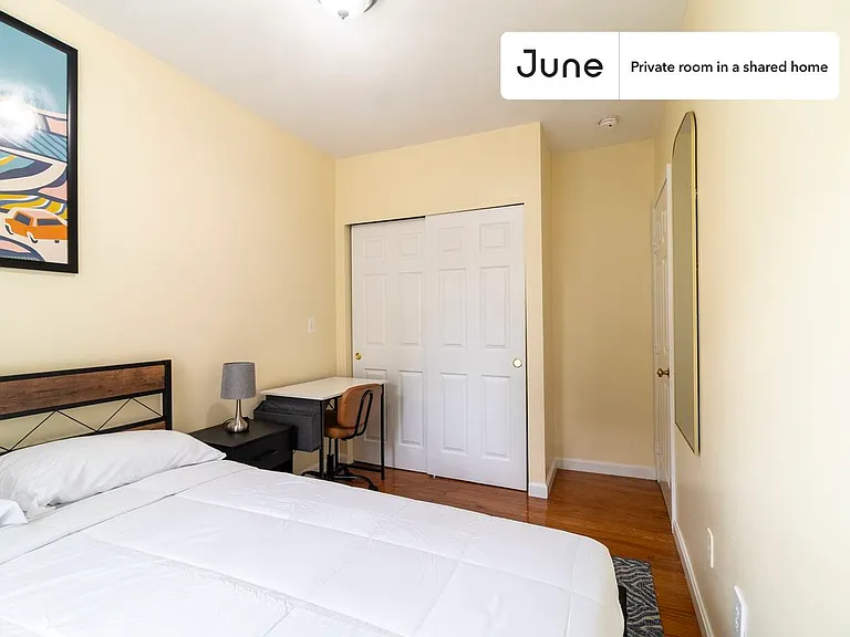 277 Paris St #A — Photo 2