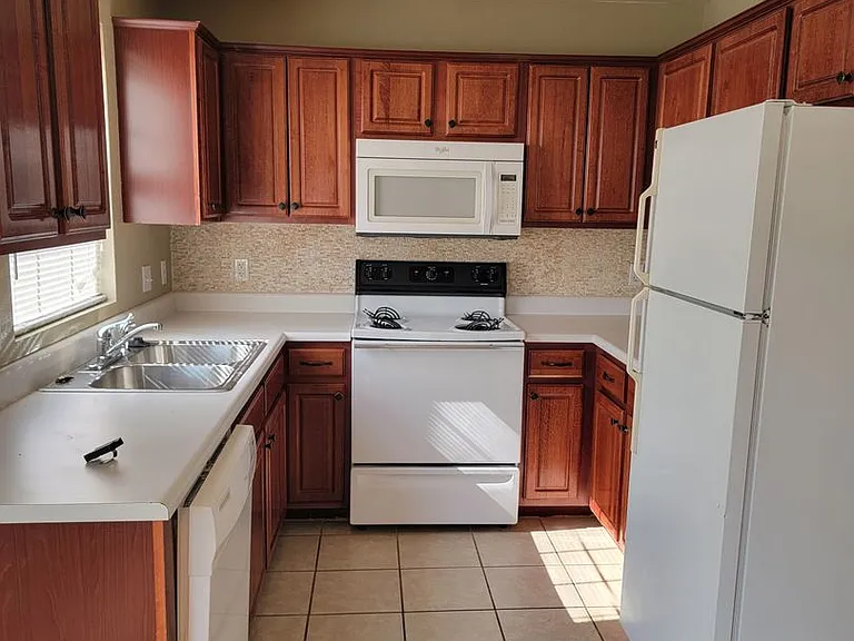 123 Hickory Ridge Dr — Photo 8