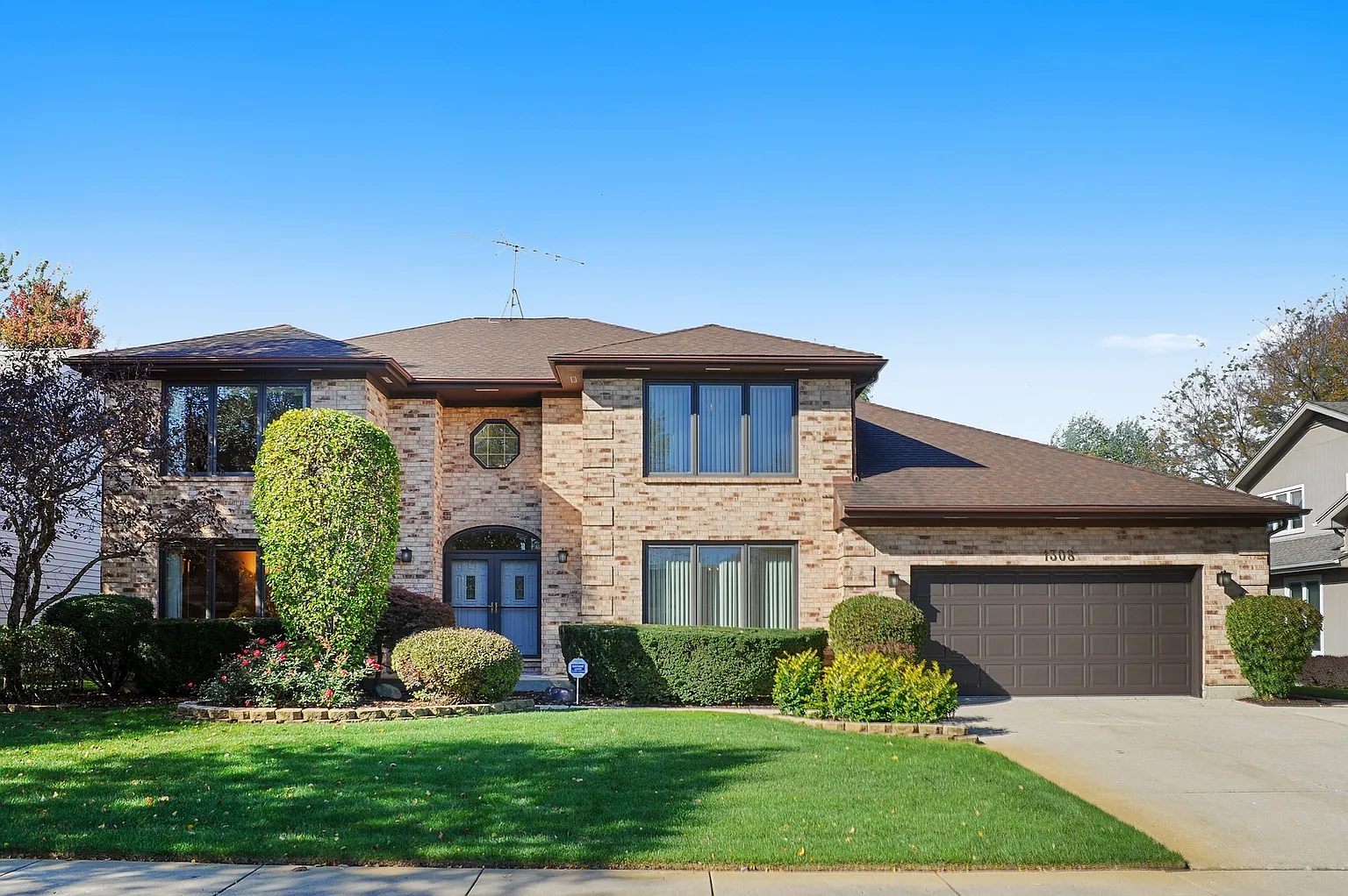 1308 Hidden Lake Dr photo 1