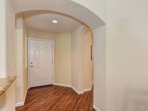 2nd image of 742 Diamond Glen Cir