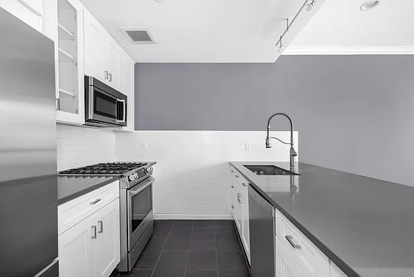 Sold by SERHANT. | media 3