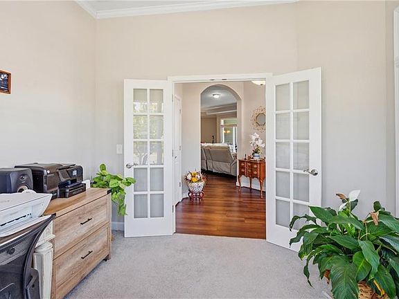 4th image of 1005 Bryant Ct