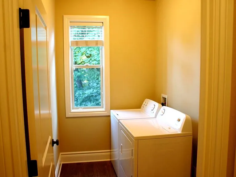1961 NW Joy Lyn Pl — Photo 12