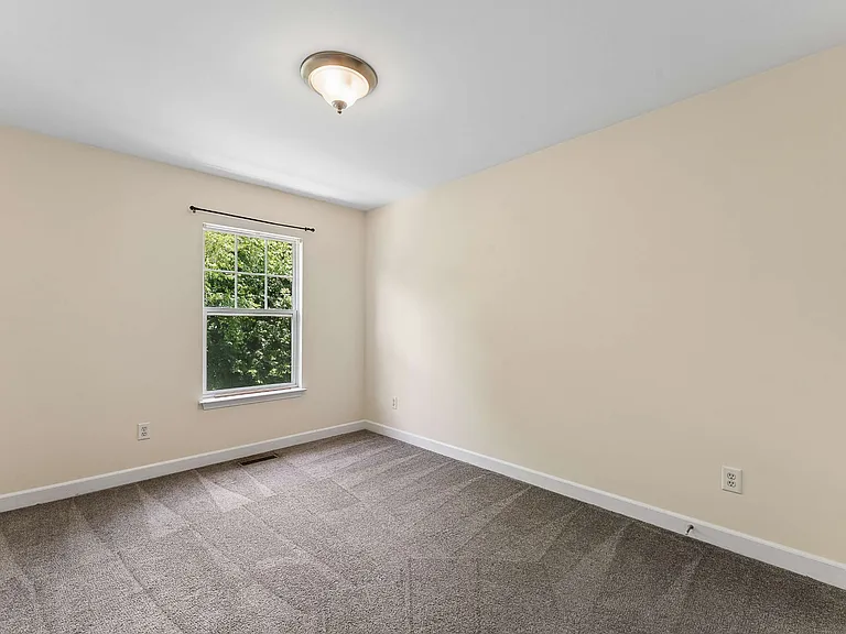 553 Rosedale Ave #107 — Photo 26