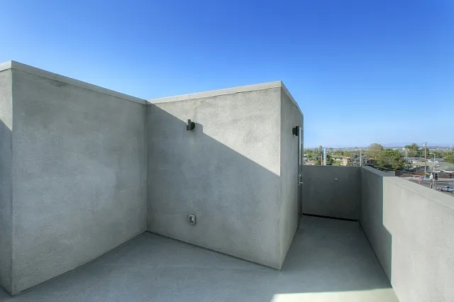Private Rooftop Deck