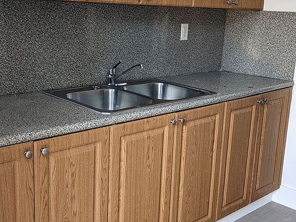 4th image of 811 81st St APT 2
