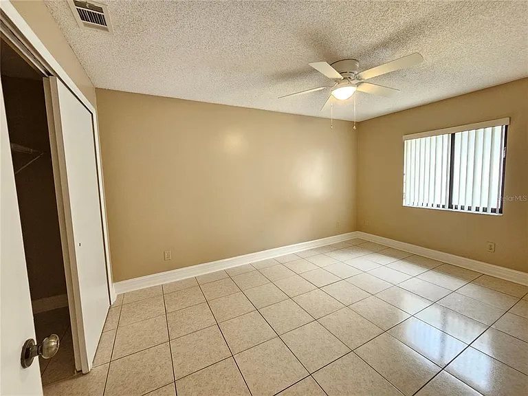 1024 Whalebone Bay Dr — Photo 12