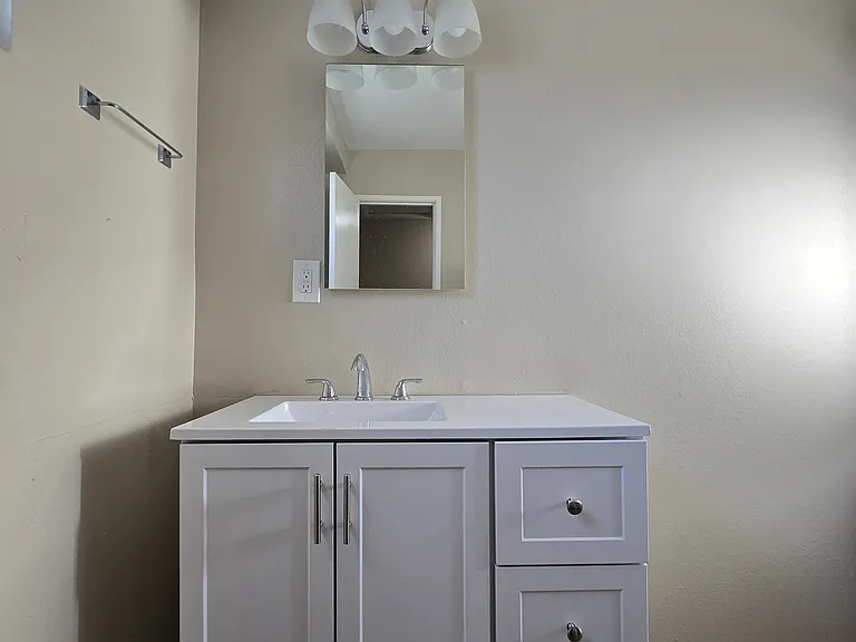 73450 Catalina Way — Photo 17