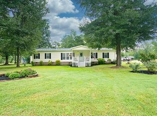 126 Beach Dr, Ninety six, SC 29666