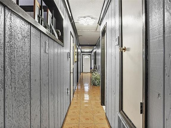 5th image of 564 Willowbrook Dr
