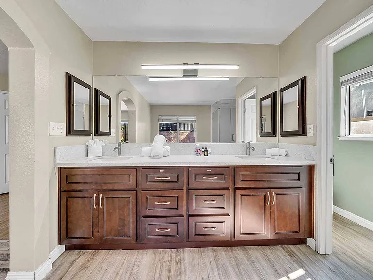 688 Black Oak Cir — Photo 23