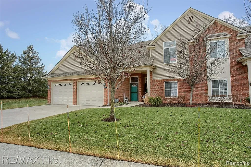 2 bed, 2.0 bath, 1558 sqft, $1,950 — Photo 3
