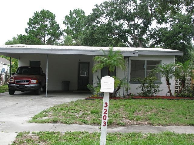 1st image of 3203 W Paul Ave