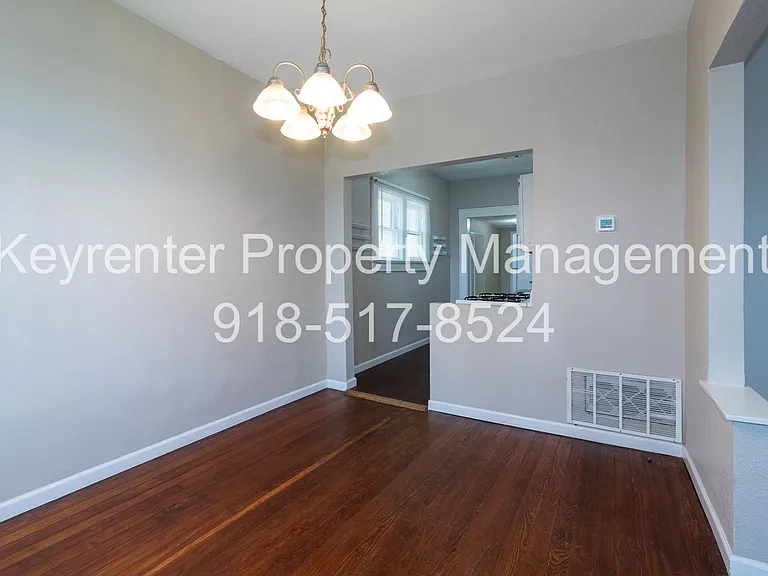 1607 N Lewis Pl — Photo 19