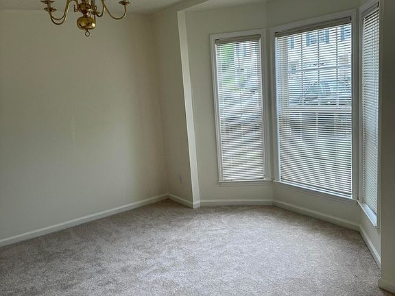 5th image of 4803 Tanglewood Oaks St