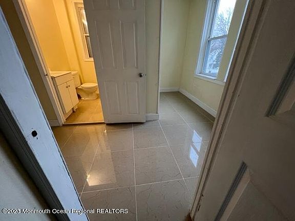 3rd image of 420 Smith St #A