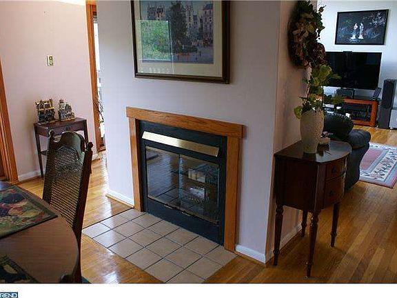 3rd image of 5461 Doral Dr